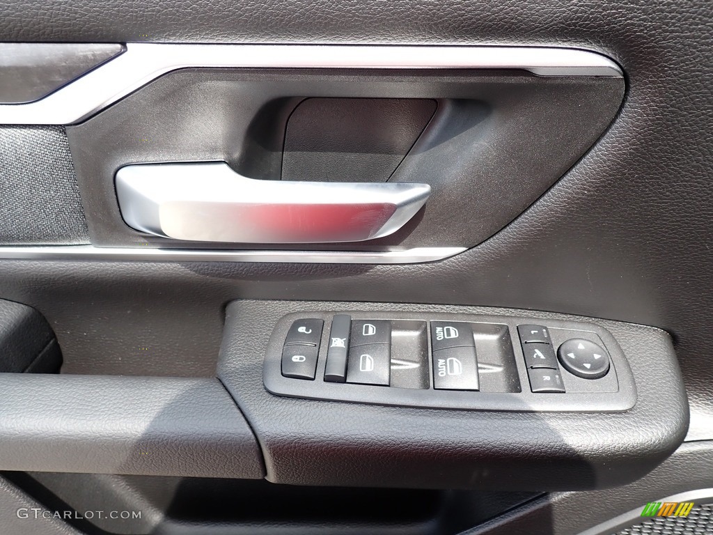 2022 1500 Big Horn Crew Cab 4x4 - Billet Silver Metallic / Black photo #14