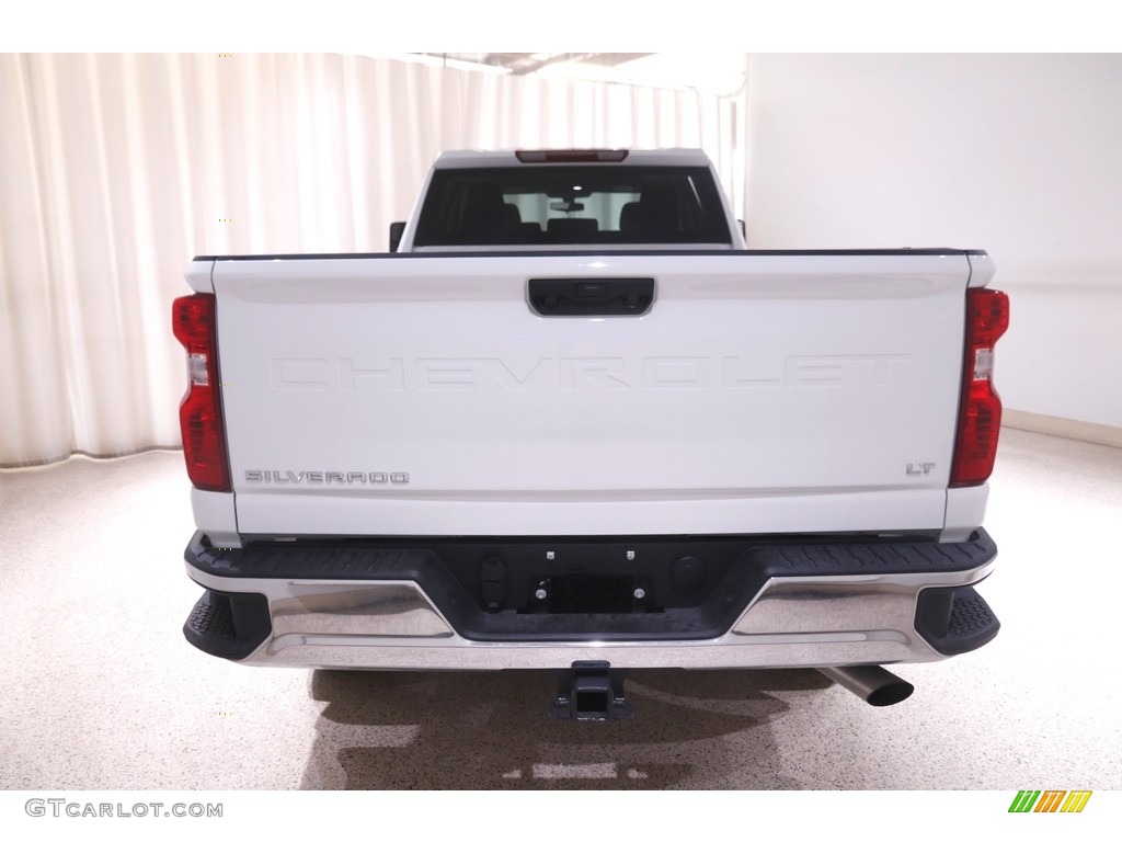 2022 Chevrolet Silverado 3500HD LT Crew Cab 4x4 Marks and Logos Photos