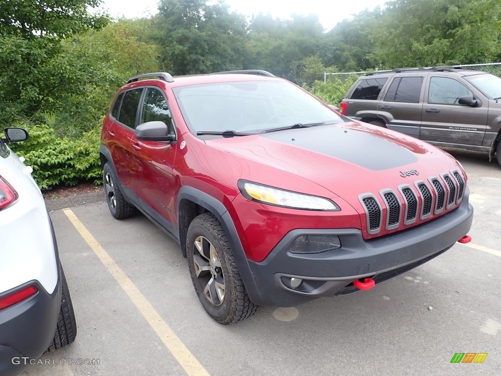 2016 Cherokee Trailhawk 4x4 - Deep Cherry Red Crystal Pearl / Black photo #3