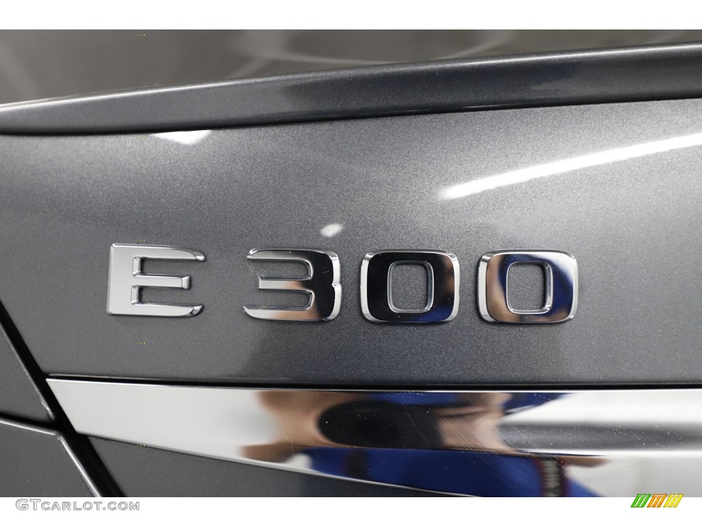 2019 E 300 Sedan - Selenite Grey Metallic / Black photo #11