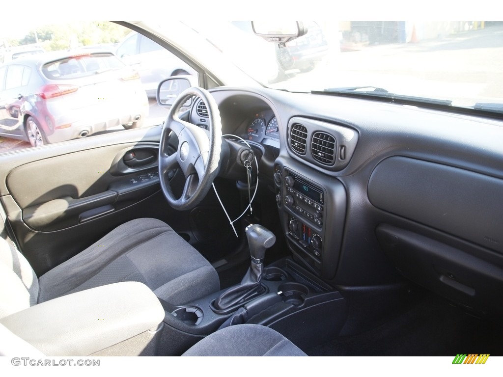2009 TrailBlazer LT 4x4 - Graystone Metallic / Ebony photo #16
