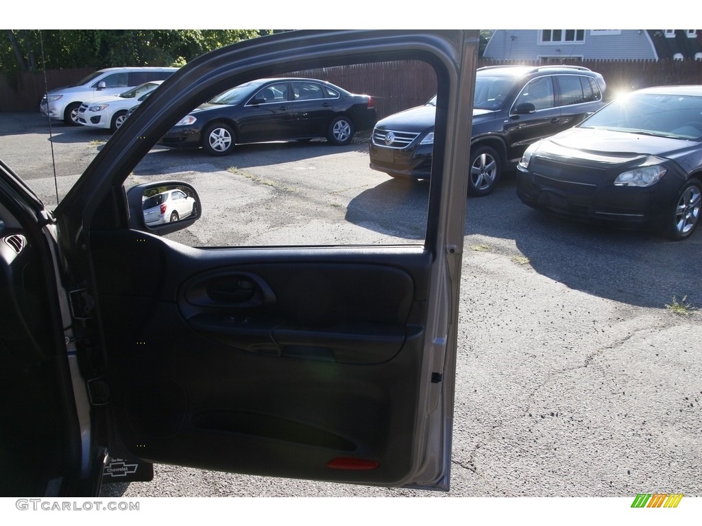 2009 TrailBlazer LT 4x4 - Graystone Metallic / Ebony photo #17