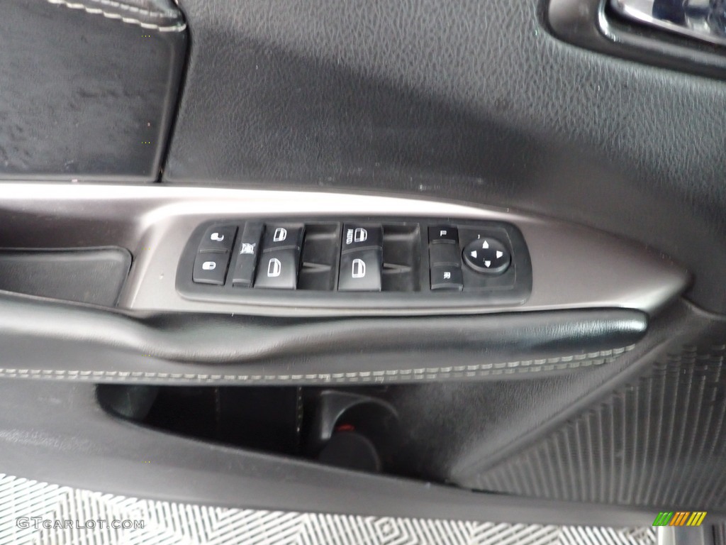 2017 Journey Crossroad - Bruiser Grey / Black photo #16