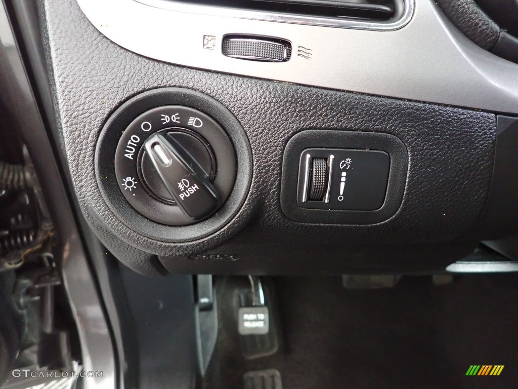 2017 Journey Crossroad - Bruiser Grey / Black photo #19