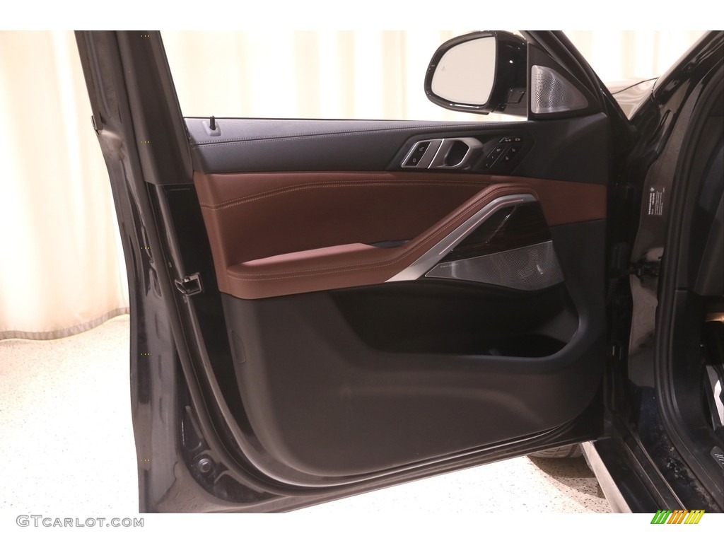2021 BMW X6 xDrive50i Coffee Door Panel Photo #144682702