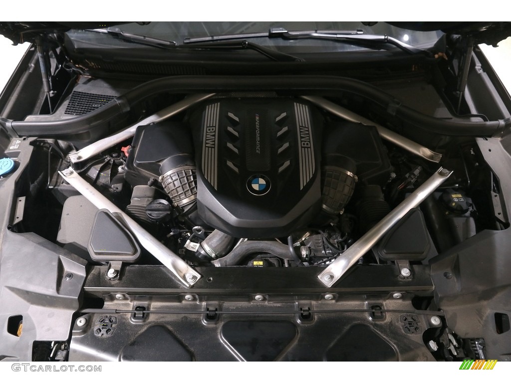 2021 BMW X6 xDrive50i Engine Photos