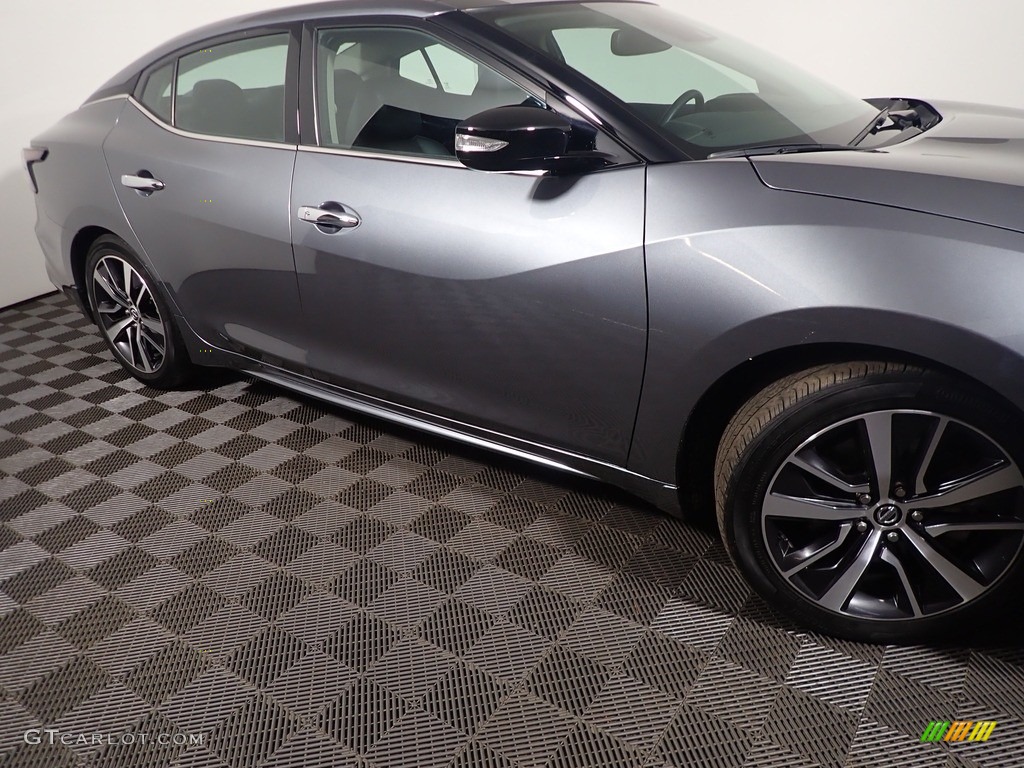 2020 Maxima SL - Gun Metallic / Charcoal photo #7