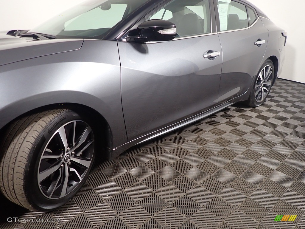 2020 Maxima SL - Gun Metallic / Charcoal photo #13