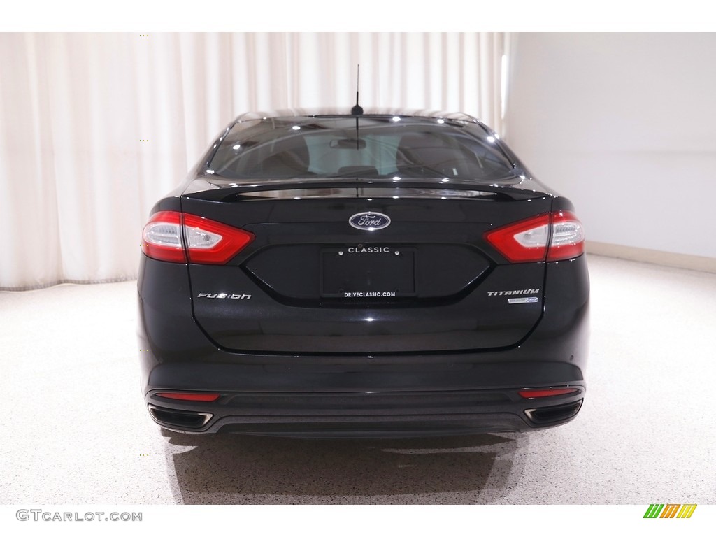 2015 Fusion Titanium AWD - Tuxedo Black Metallic / Brick Red photo #19