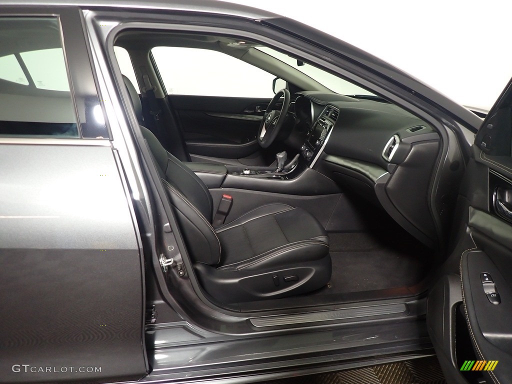 2020 Maxima SL - Gun Metallic / Charcoal photo #42