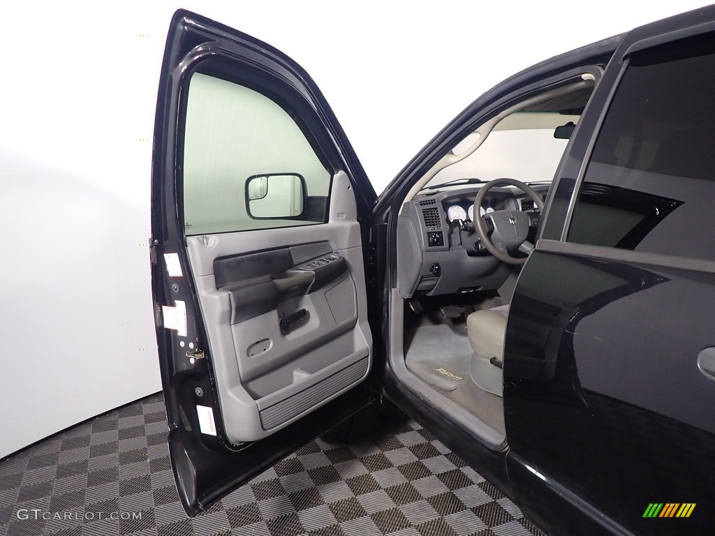 2008 Ram 3500 SLT Quad Cab 4x4 Dually - Brilliant Black Crystal Pearl / Medium Slate Gray photo #14