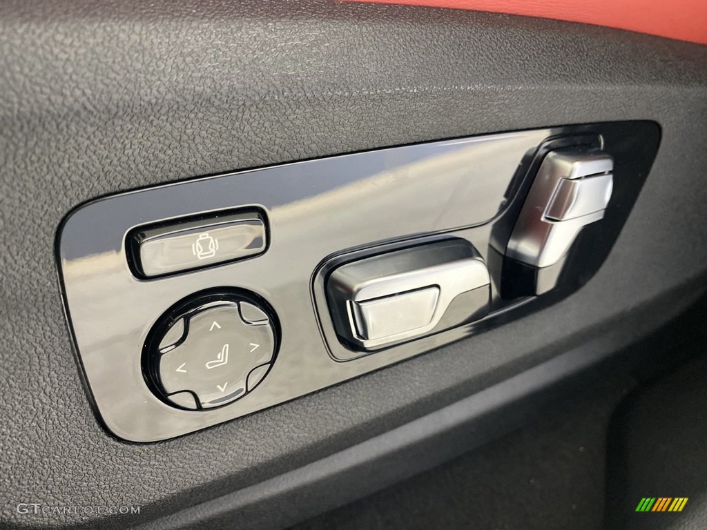 2022 BMW X6 M Competition Controls Photo #144685593
