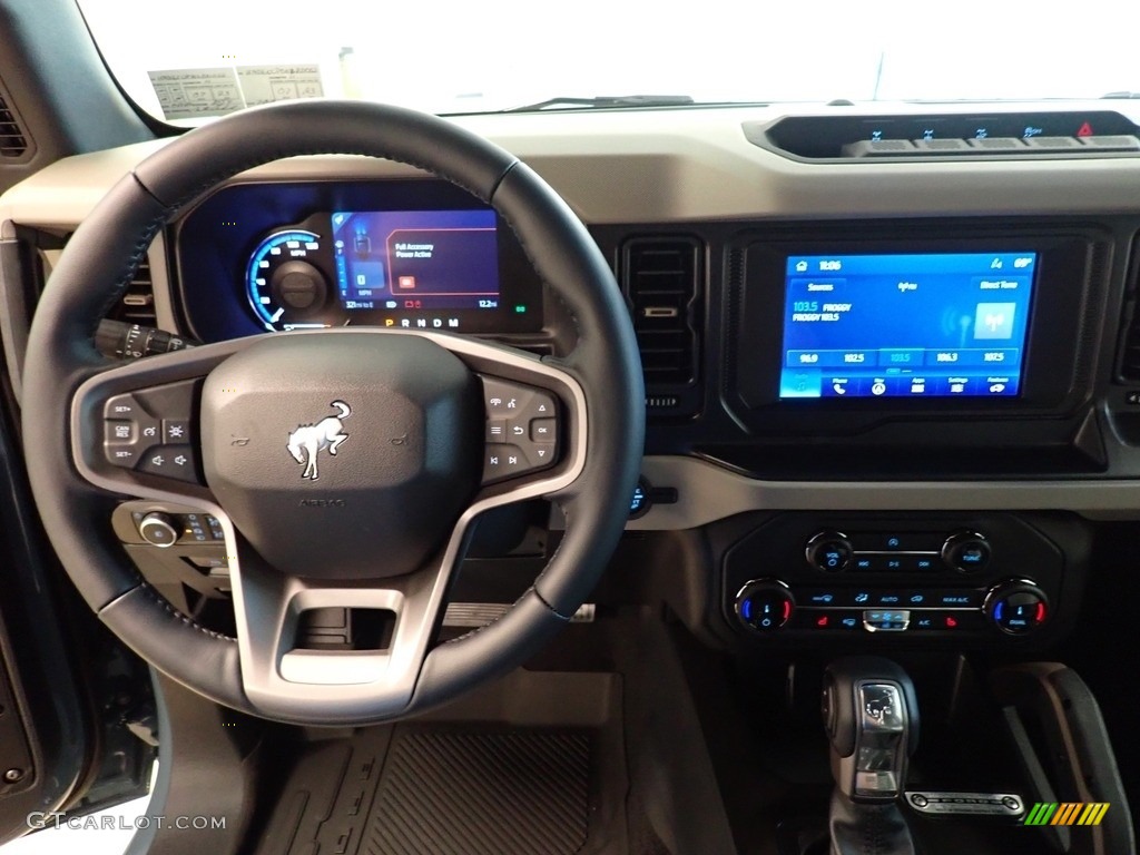 2022 Ford Bronco Big Bend 4x4 2-Door Medium Sandstone Steering Wheel Photo #144686613