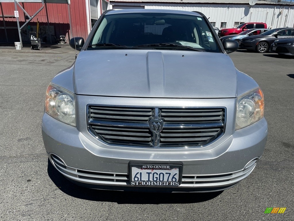 2010 Caliber SXT - Bright Silver Metallic / Dark Slate Gray/Medium Graystone photo #2
