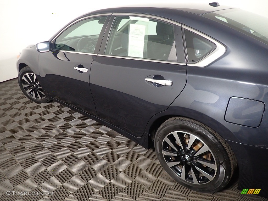 2018 Altima 2.5 SV - Storm Blue / Charcoal photo #18
