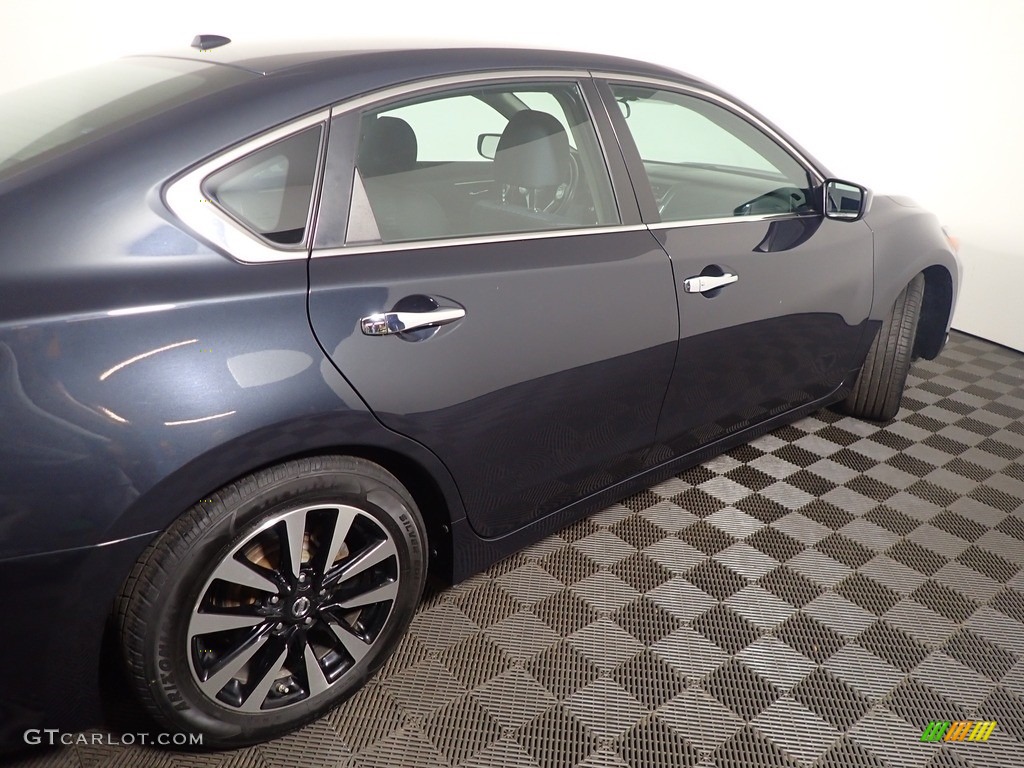 2018 Altima 2.5 SV - Storm Blue / Charcoal photo #19
