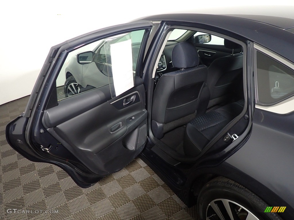 2018 Altima 2.5 SV - Storm Blue / Charcoal photo #34