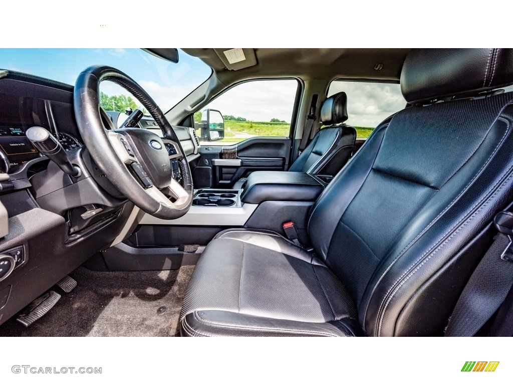 2017 F350 Super Duty XLT Crew Cab 4x4 - Shadow Black / Black photo #18