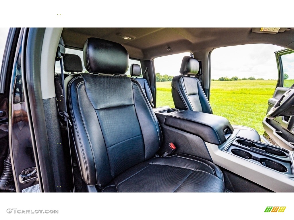 2017 F350 Super Duty XLT Crew Cab 4x4 - Shadow Black / Black photo #25