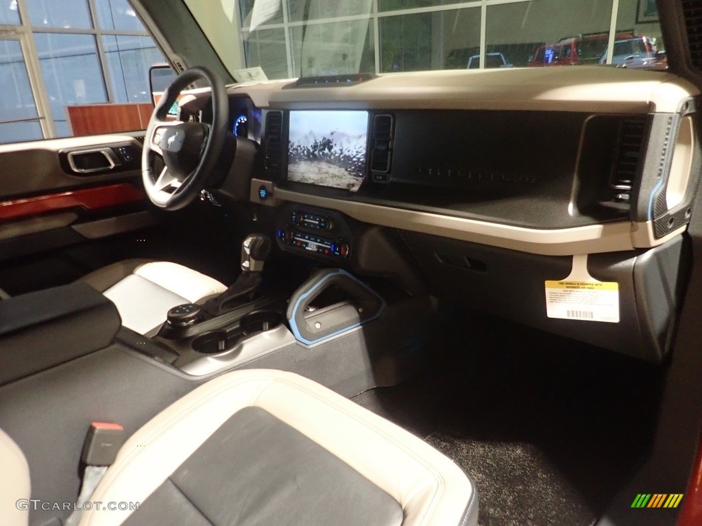 Medium Sandstone Interior 2022 Ford Bronco Wildtrak 4x4 2Door Photo 144690288