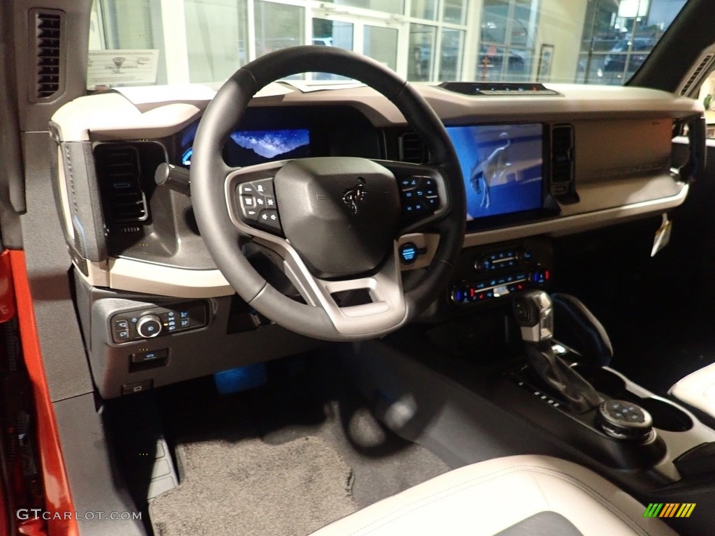 2022 Ford Bronco Wildtrak 4x4 2-Door Dashboard Photos