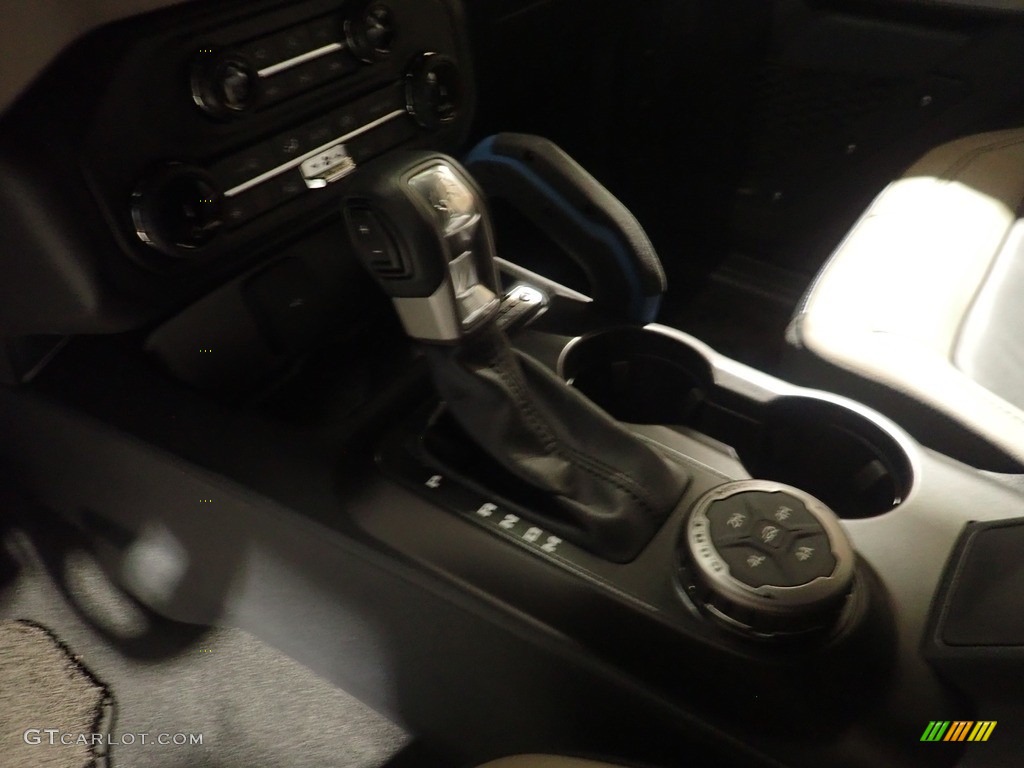 2022 Ford Bronco Wildtrak 4x4 2-Door Transmission Photos