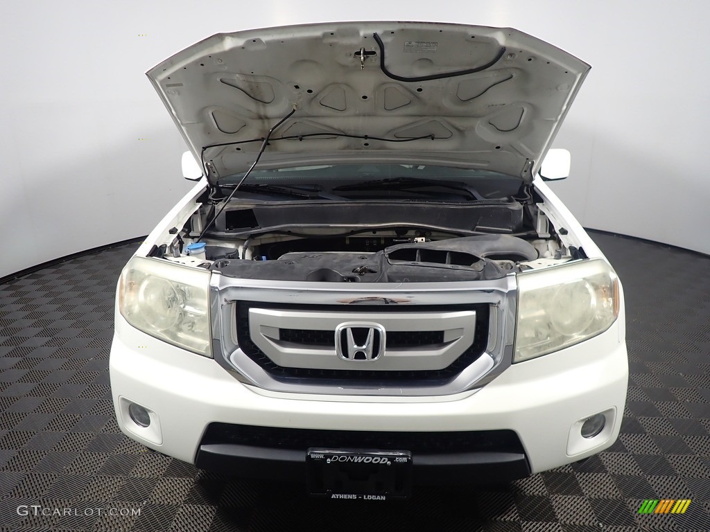 2011 Pilot EX-L 4WD - Taffeta White / Gray photo #6