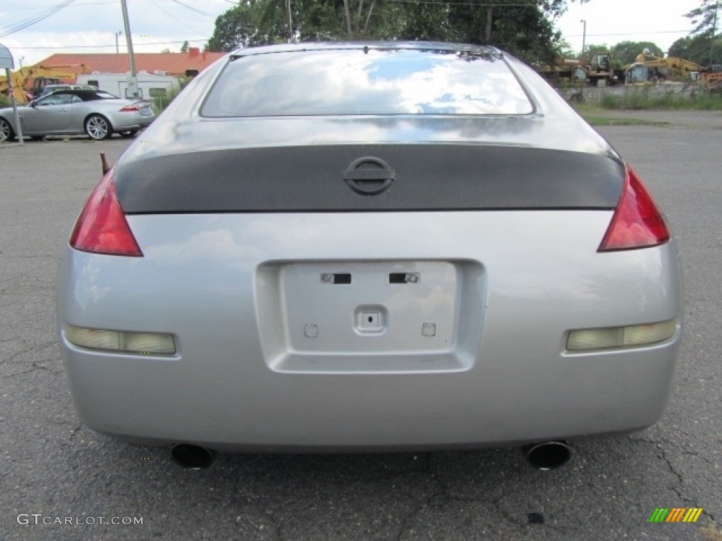2003 350Z Enthusiast Coupe - Chrome Silver / Carbon Black photo #9