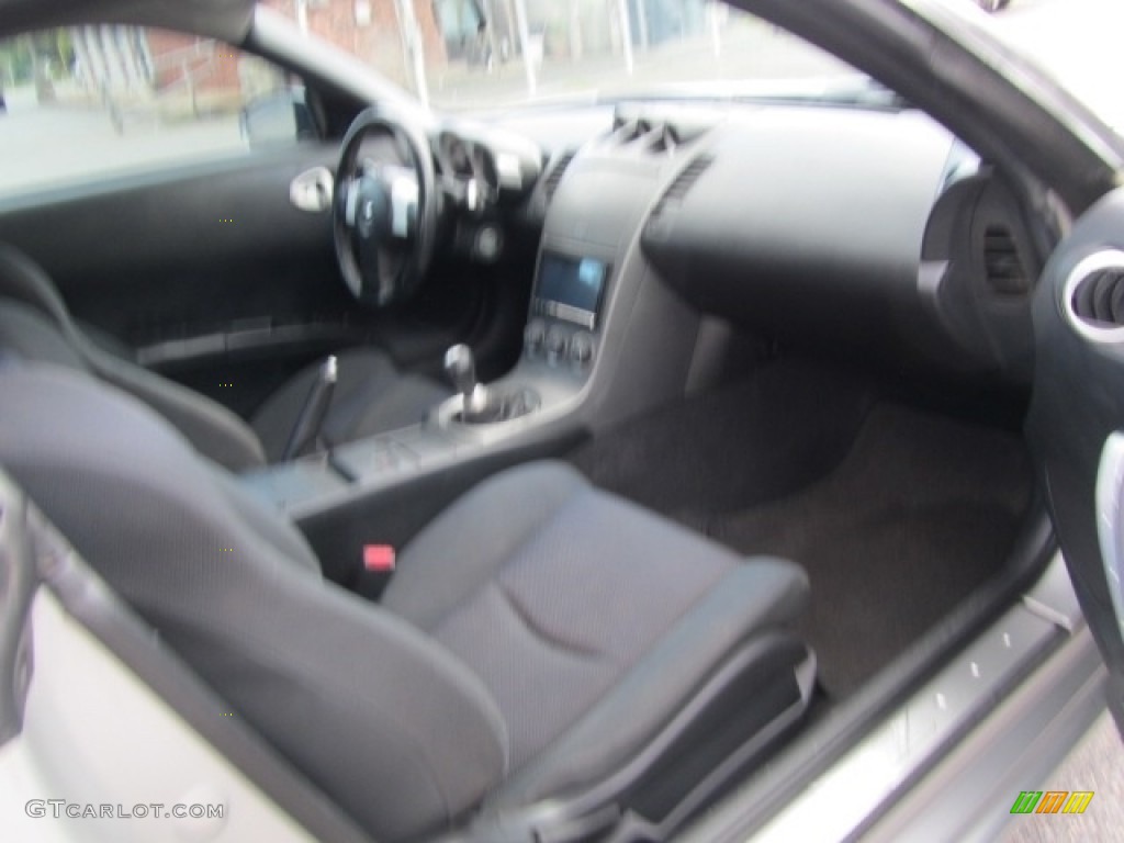 2003 350Z Enthusiast Coupe - Chrome Silver / Carbon Black photo #17