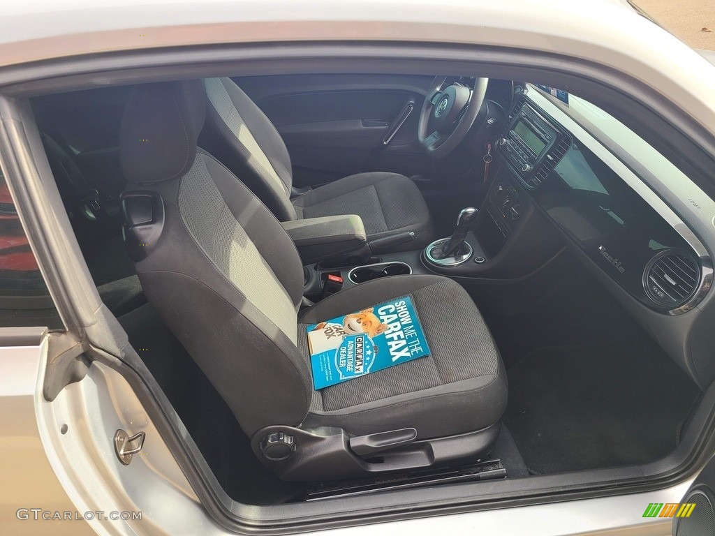 2014 Beetle 2.5L - Reflex Silver Metallic / Titan Black photo #13