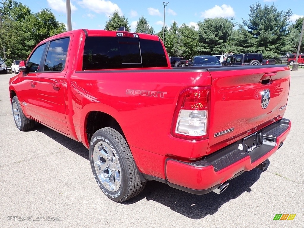 2022 1500 Big Horn Crew Cab 4x4 - Flame Red / Black photo #3