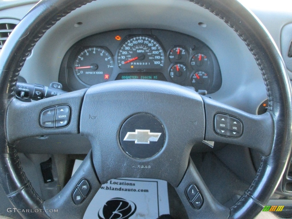 2008 Chevrolet TrailBlazer LT 4x4 Light Gray Steering Wheel Photo #144695880