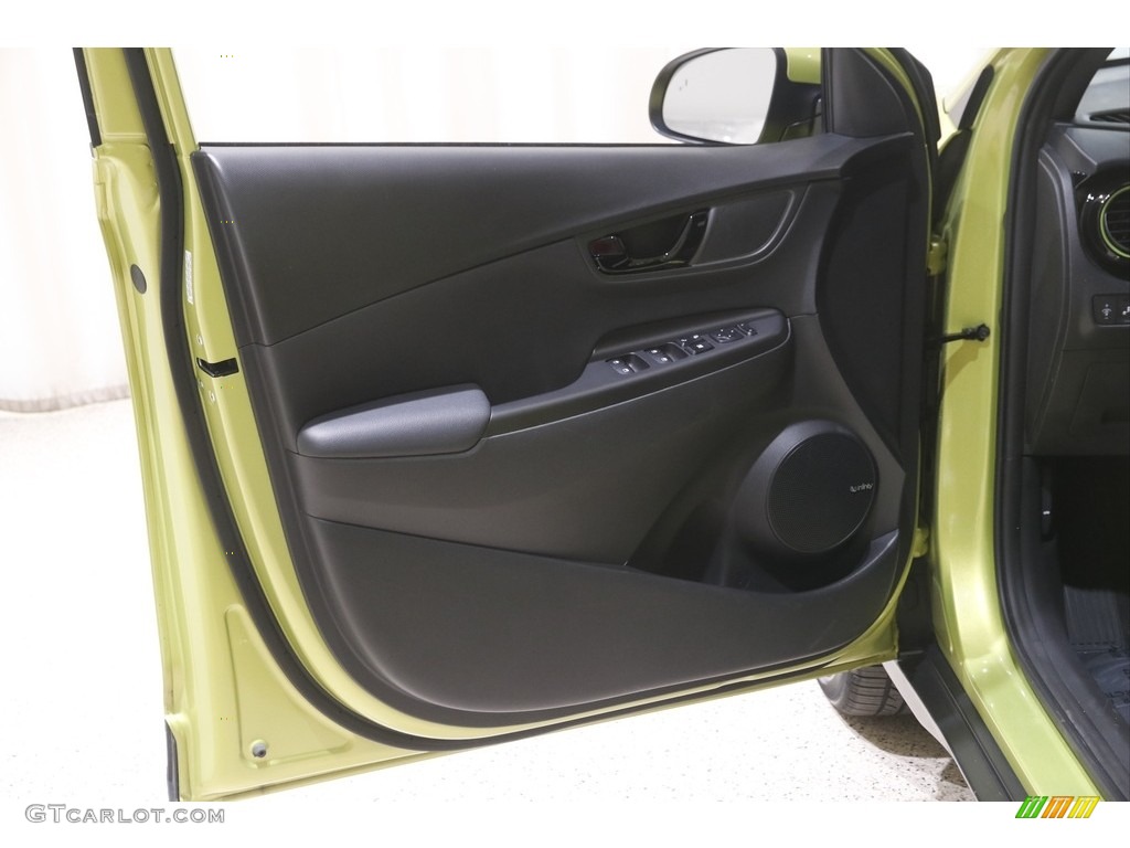 2020 Hyundai Kona Limited AWD Door Panel Photos