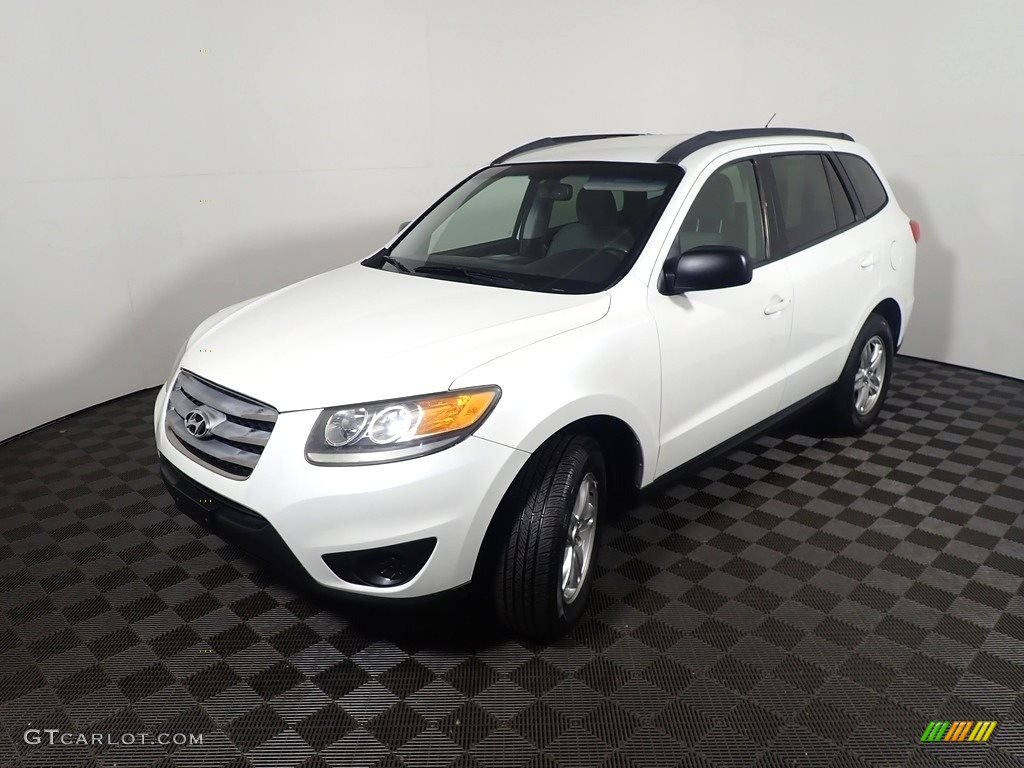 2012 Santa Fe GLS - Glacier White / Gray photo #8