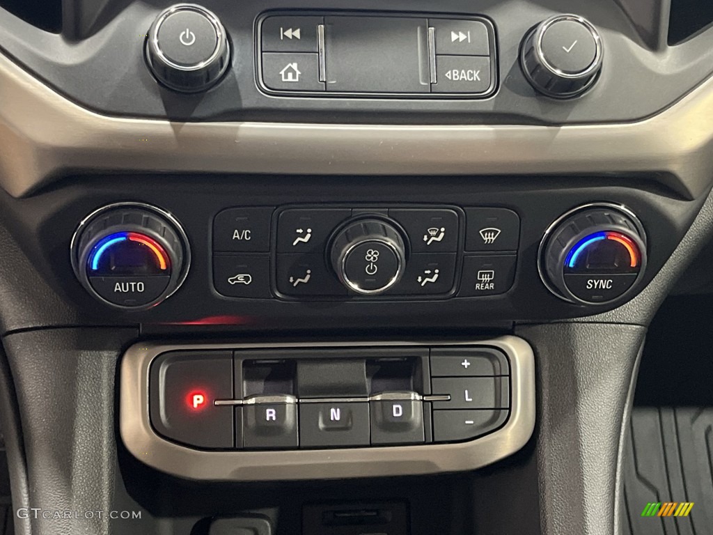 2021 GMC Acadia Denali AWD Controls Photos