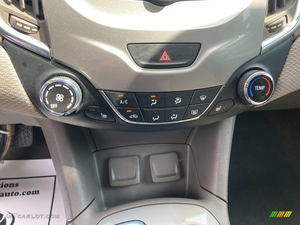 2017 Cruze LT - Silver Ice Metallic / Jet Black photo #26