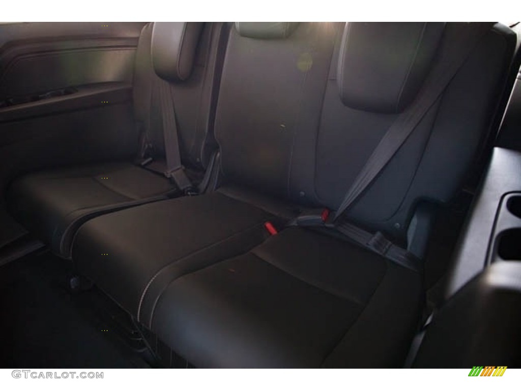 2023 Honda Odyssey Touring Rear Seat Photo #144701334