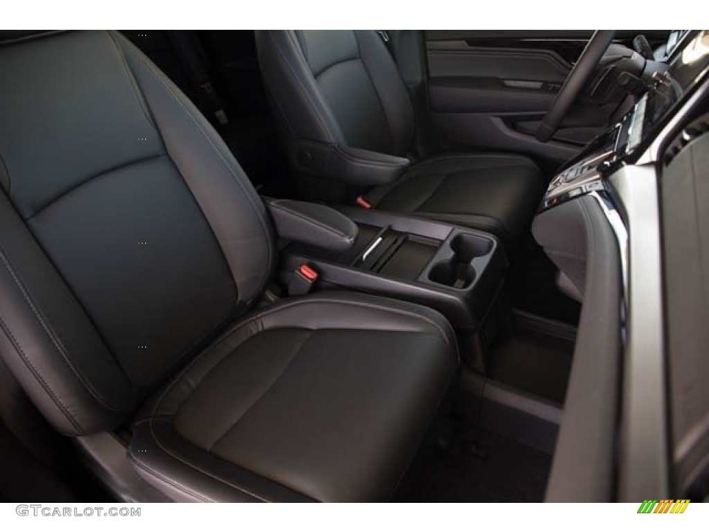 2023 Honda Odyssey Touring Front Seat Photo #144701442