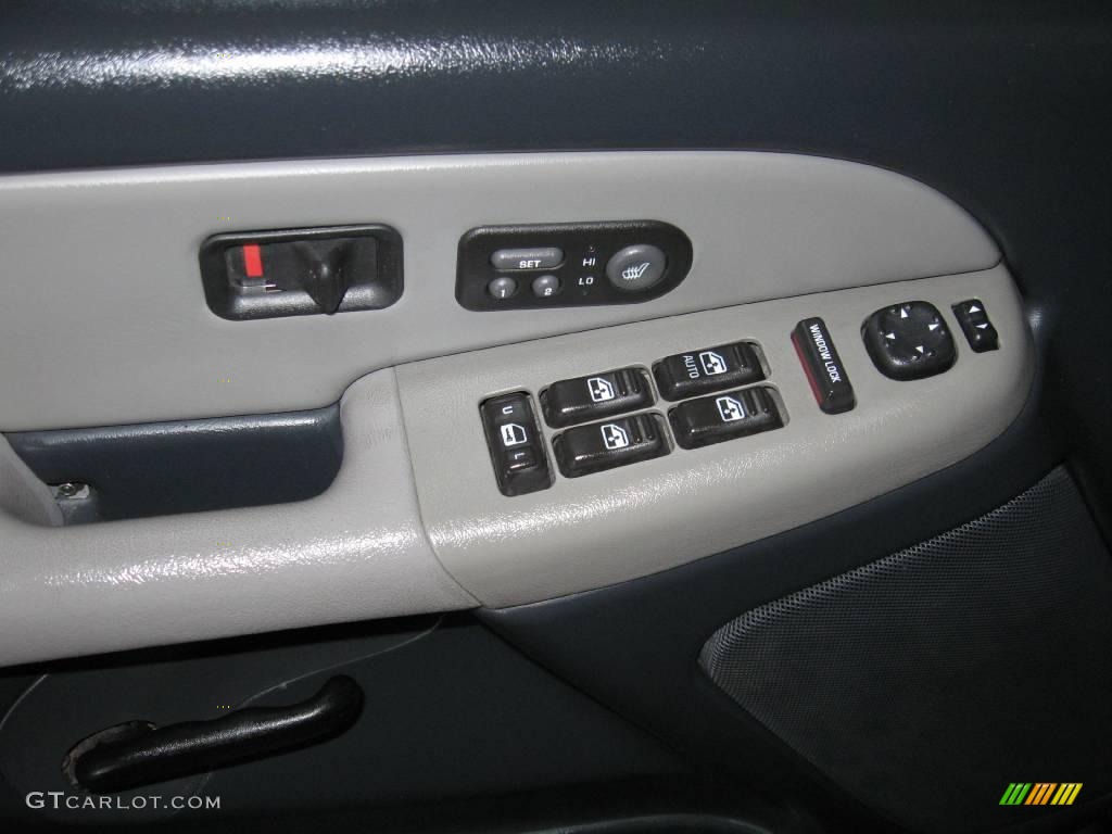 2002 Tahoe 4x4 - Onyx Black / Graphite/Medium Gray photo #12