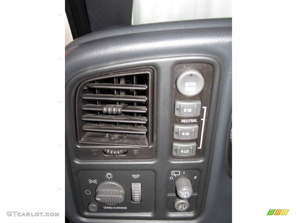 2002 Tahoe 4x4 - Onyx Black / Graphite/Medium Gray photo #13