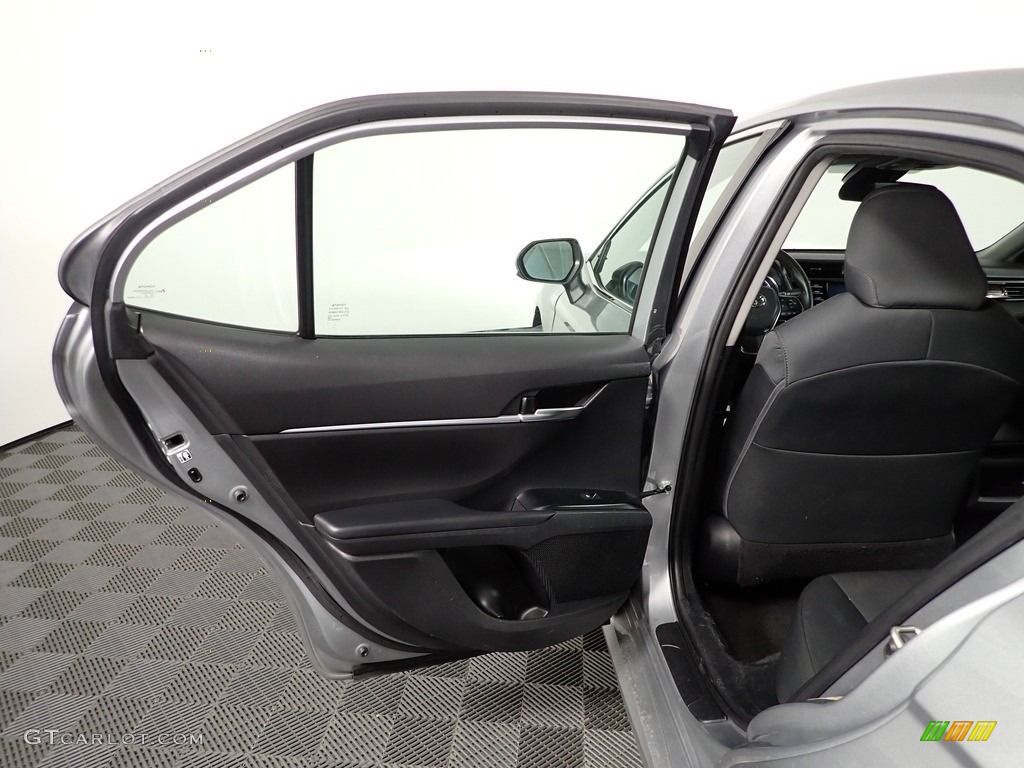 2019 Camry LE - Celestial Silver Metallic / Black photo #22