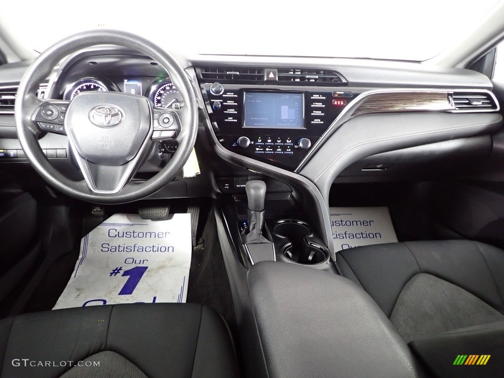 2019 Camry LE - Celestial Silver Metallic / Black photo #24