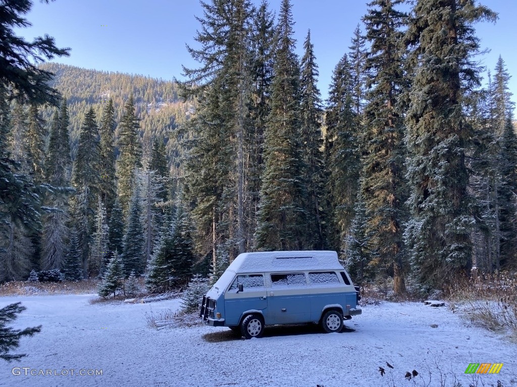 Sky Blue 1984 Volkswagen Vanagon GL Exterior Photo #144707841