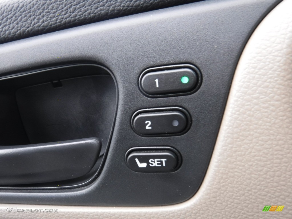 2018 Odyssey EX-L - Forest Mist Metallic / Beige photo #13