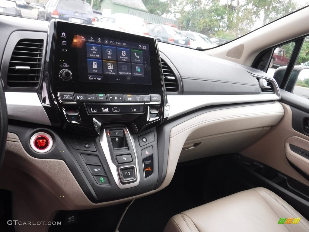 2018 Odyssey EX-L - Forest Mist Metallic / Beige photo #17