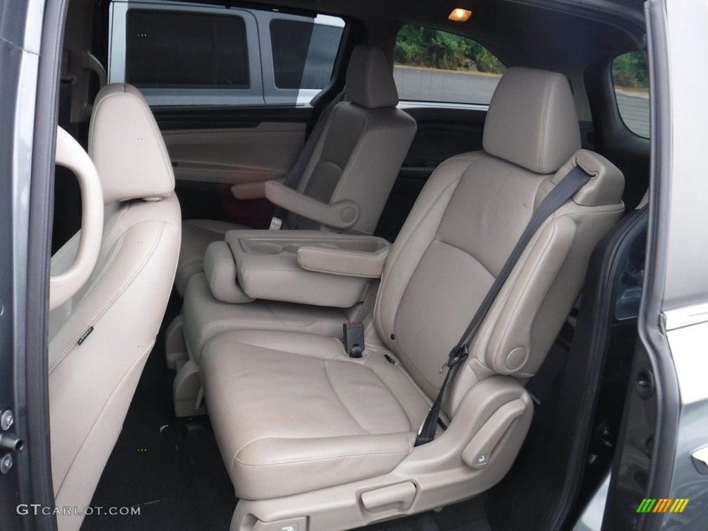2018 Odyssey EX-L - Forest Mist Metallic / Beige photo #25