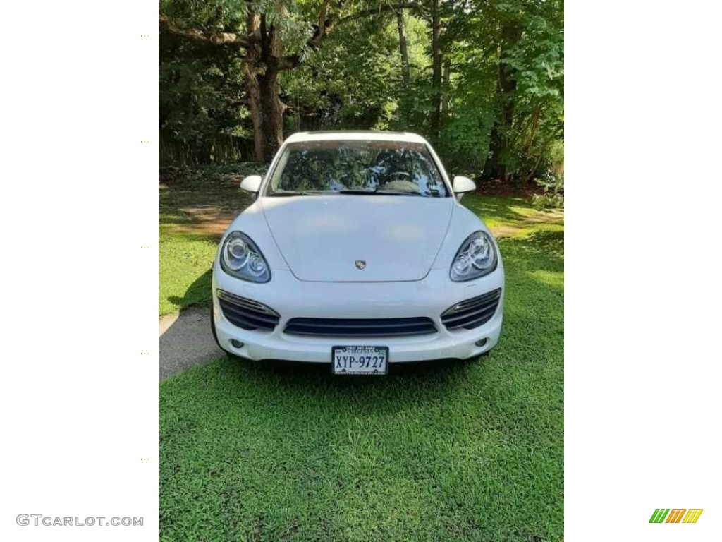 2014 Cayenne S - White / Black photo #3