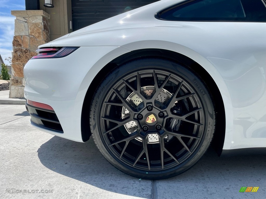 2022 Porsche 911 Carrera Wheel Photos