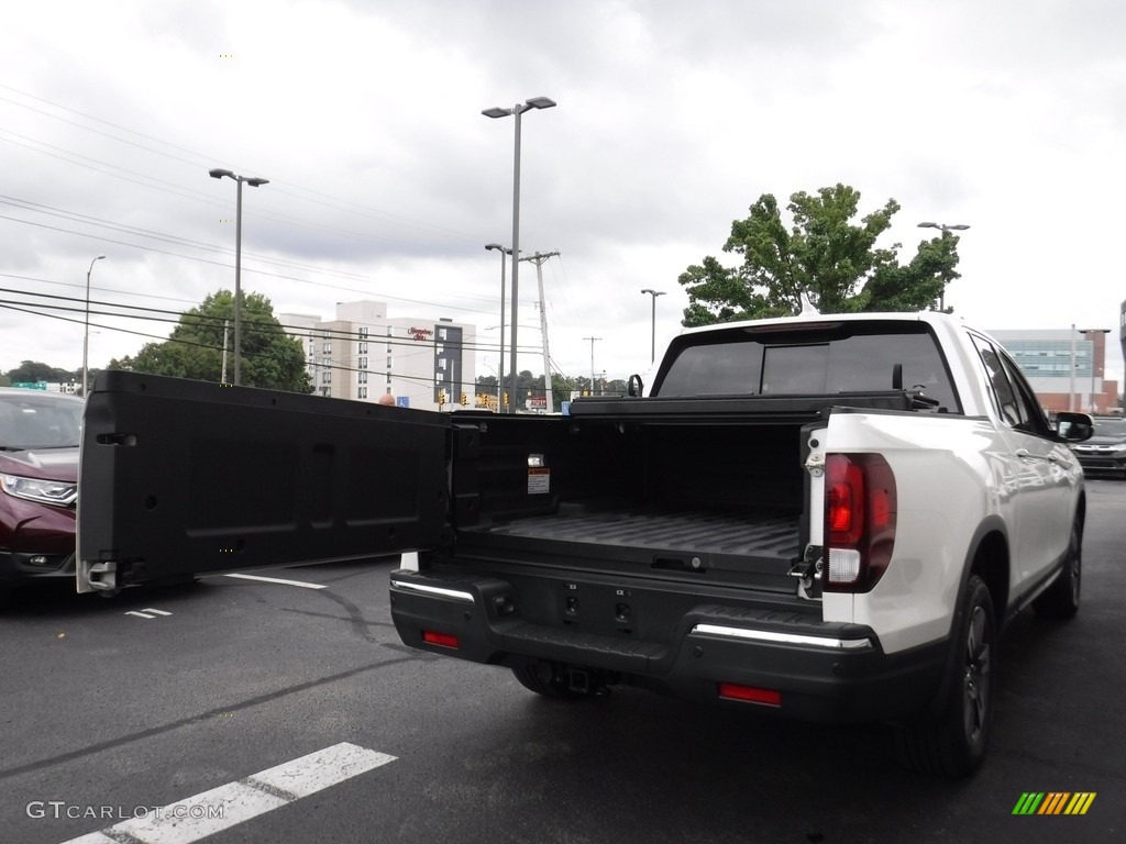 2017 Ridgeline RTL-E AWD - White Diamond Pearl / Black photo #15