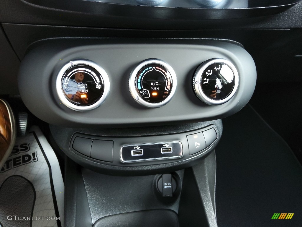 2022 Fiat 500X Sport AWD Controls Photo #144711421